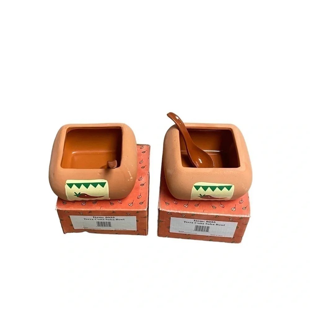 Terra Cotta set of salsa bowls with spoons‎
